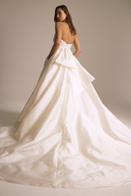 Pepper, $3,995, dress from Collection Bridal by Nouvelle Amsale, Fabric: taffeta